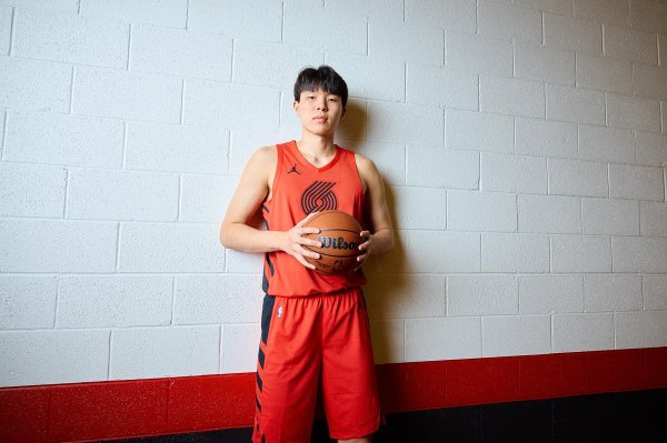 爱优配 队记：杨瀚森能有普拉姆利的生涯 就是中国第二好的NBA球员了